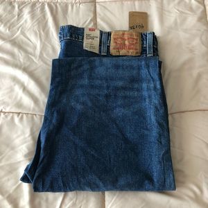 Brand new! Levi’s! No. 541. Size 40 x 32.